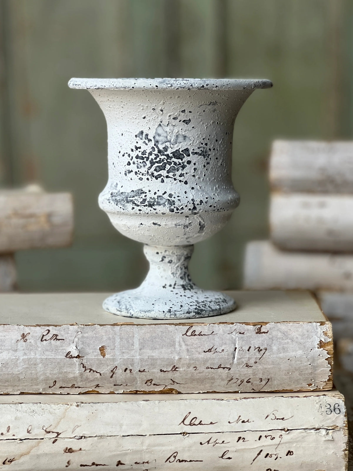 Cream 5.5" Noble Urn