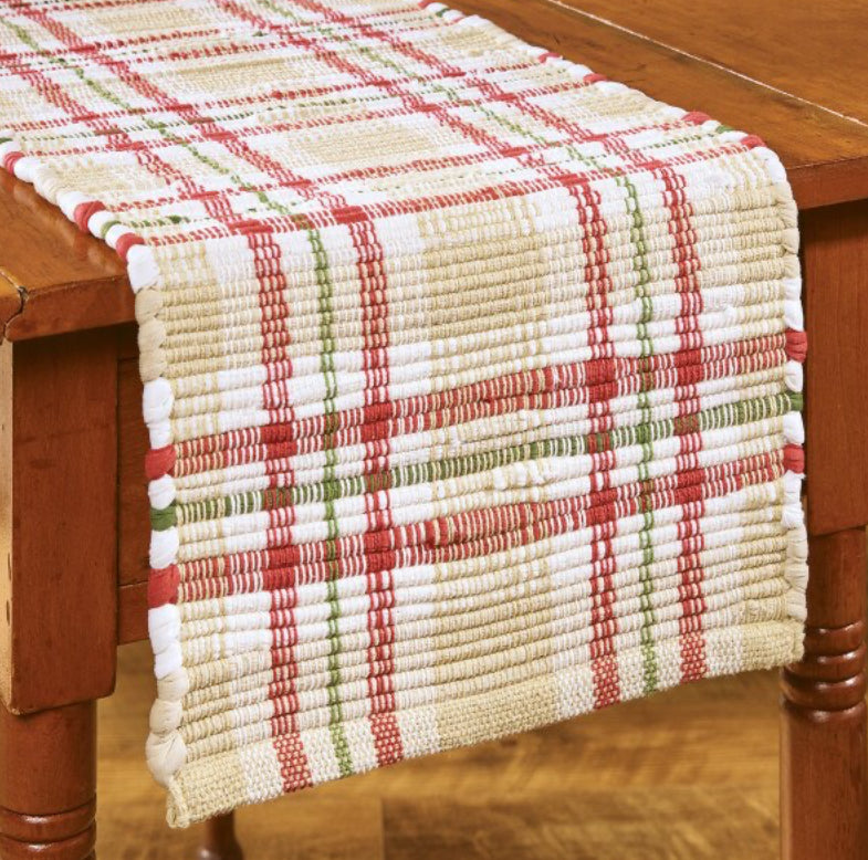 COZY CHRISTMAS
CHINDI TABLE RUNNER
13" X 54"
(Park Designs)