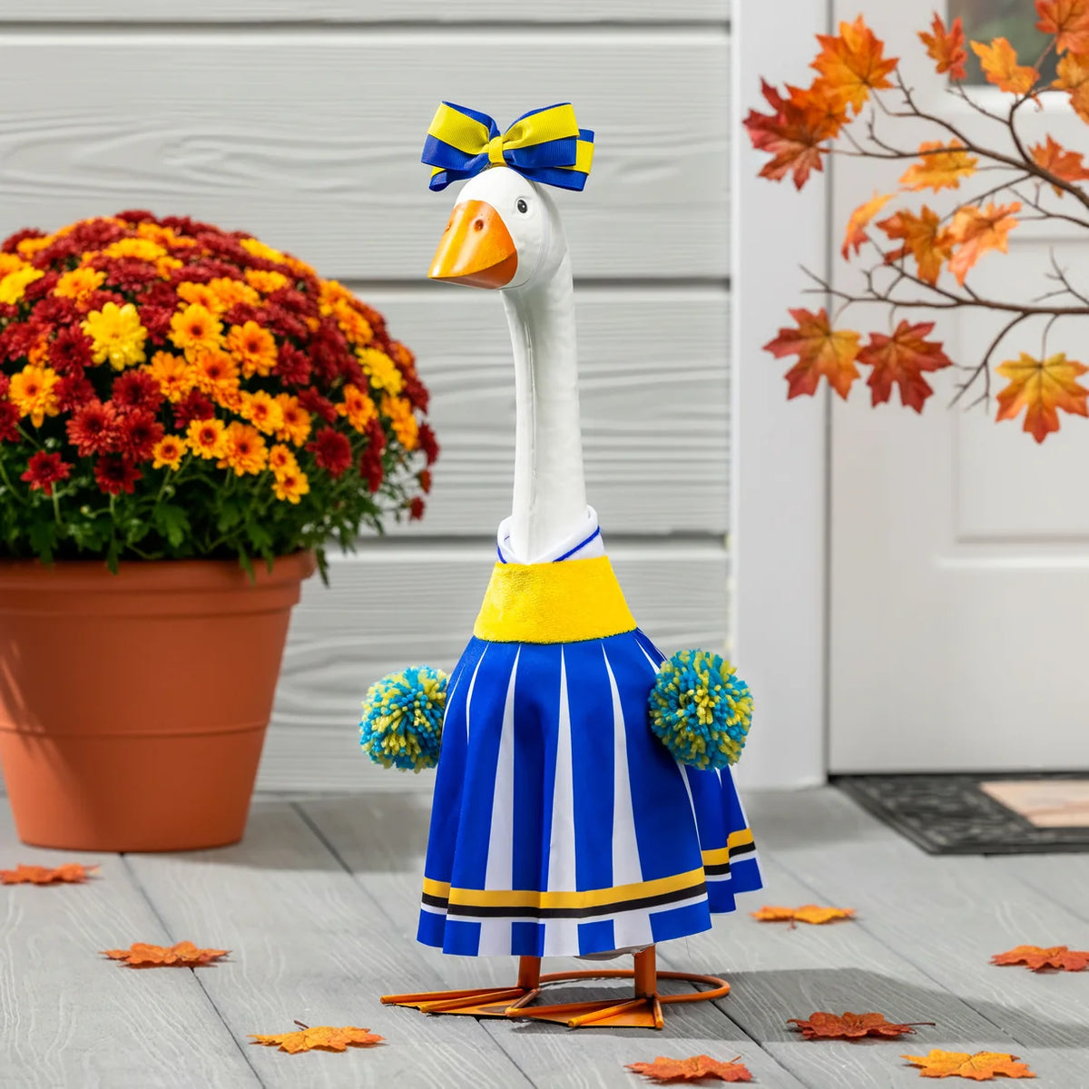 Giddy the Goose Outfit, Cheerleader
