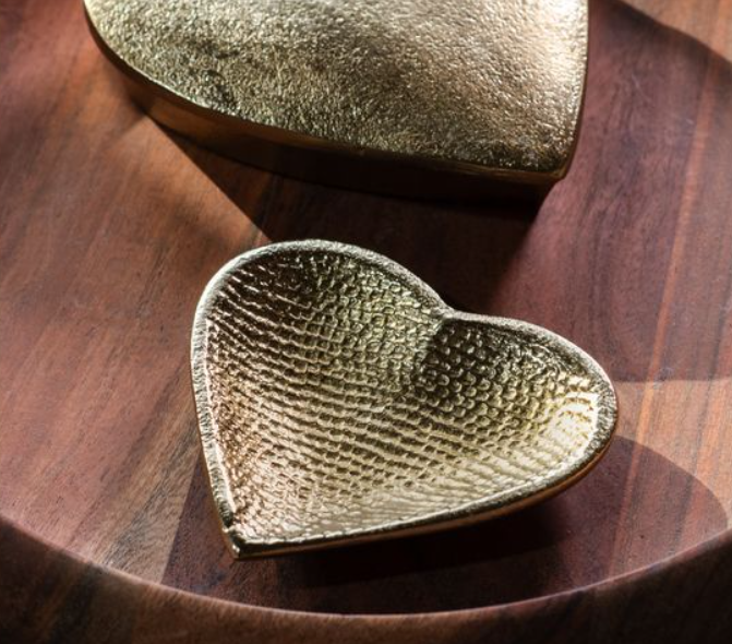 TEXTURED GOLD HEART DISH