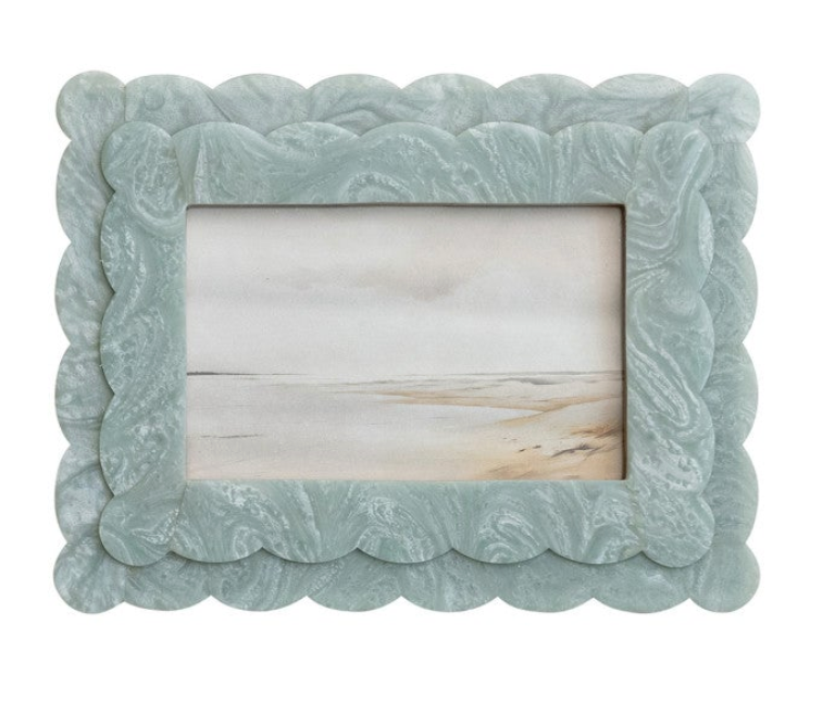 2-Layer Scalloped Photo Frame, 3 Colors (4" x 6" Photo). Each Sold Separately.