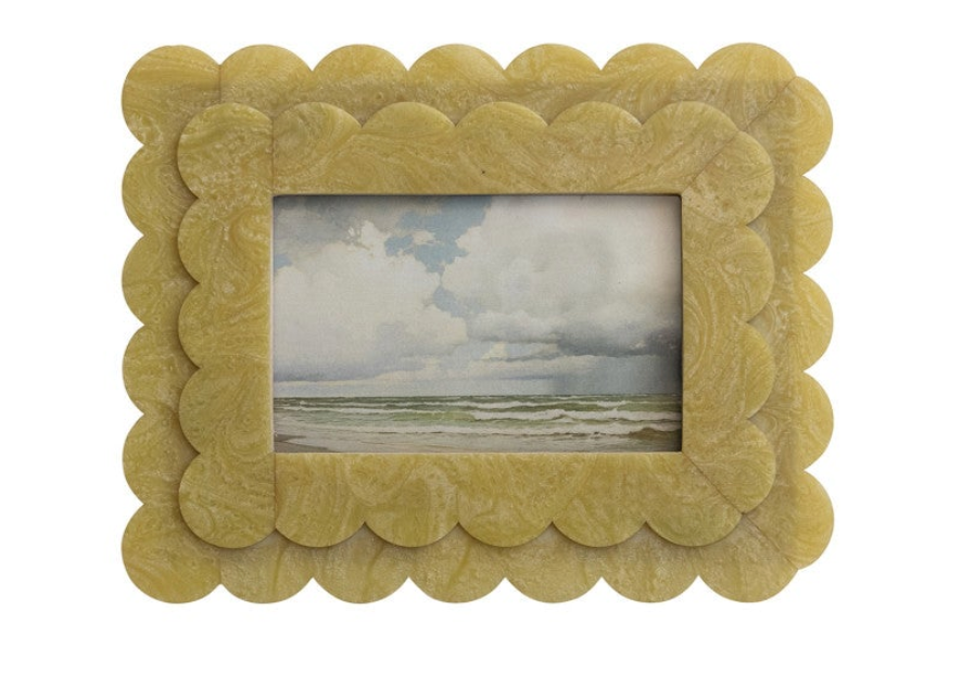 2-Layer Scalloped Photo Frame, 3 Colors (4" x 6" Photo). Each Sold Separately.
