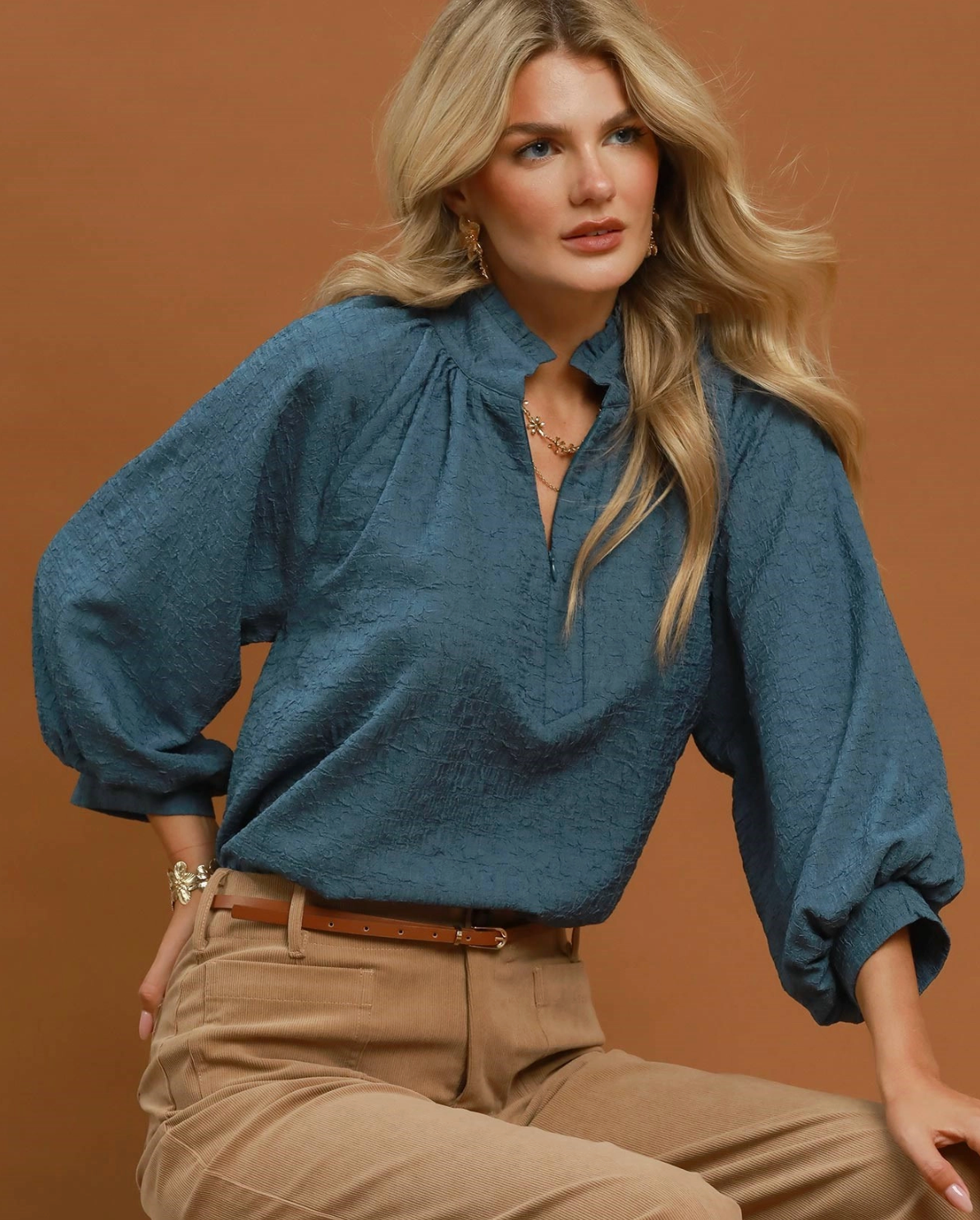 Textured Split Neck Balloon Sleeve Blouse