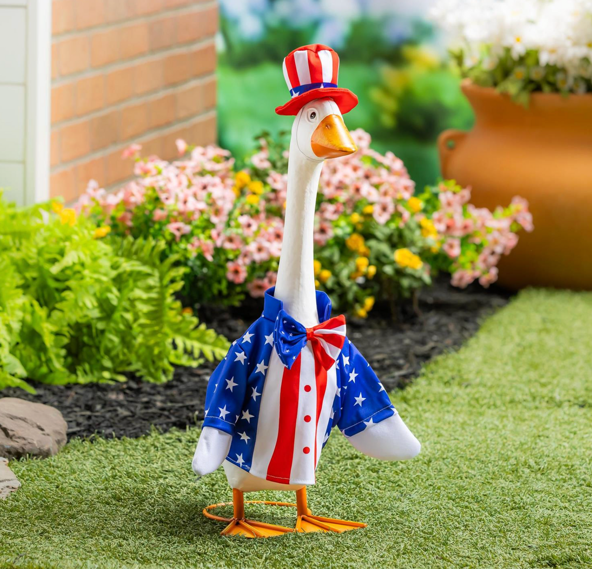 Giddy the Goose Outfit, Patriotic Suit