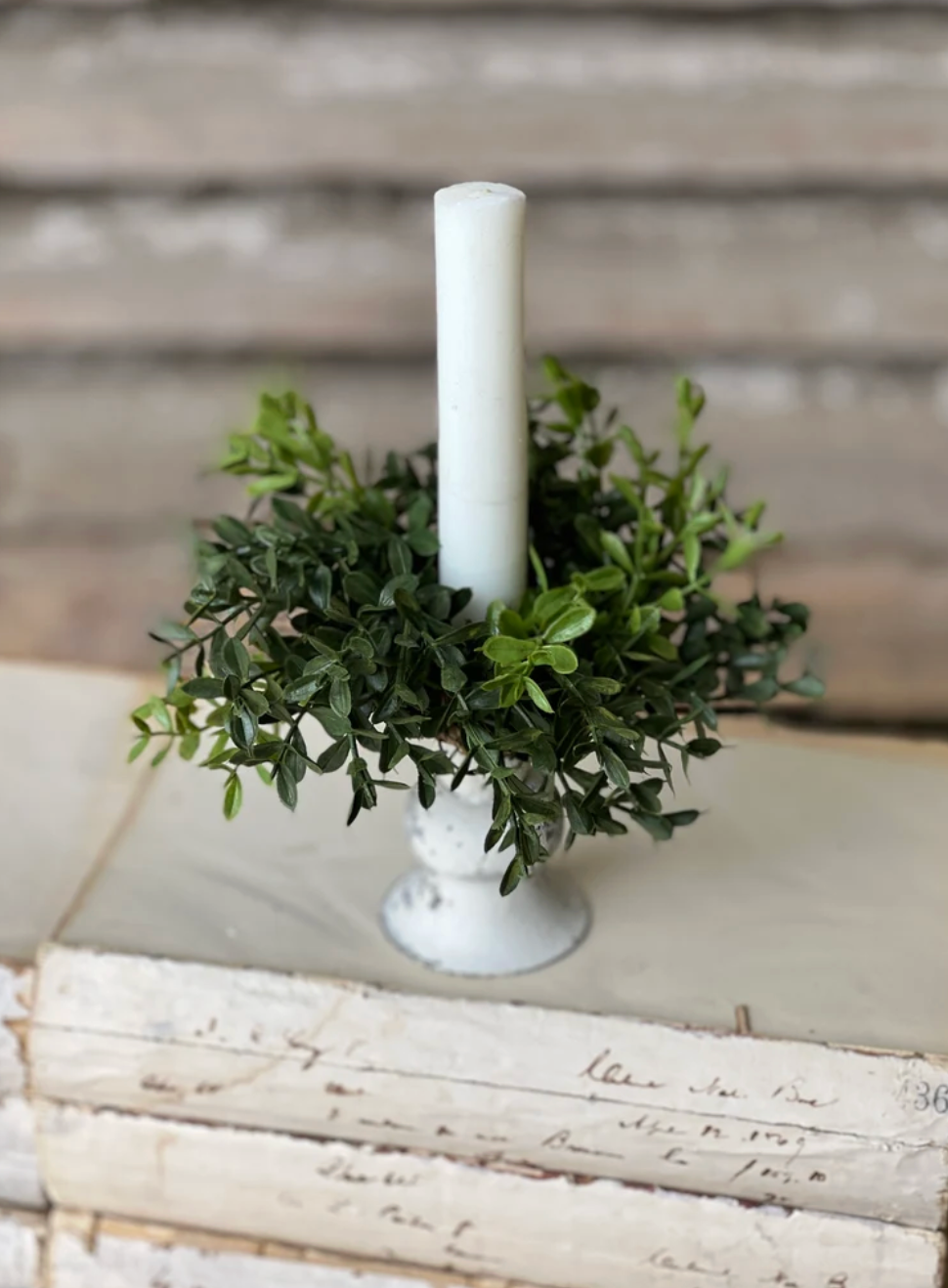 New England Boxwood Candle Ring