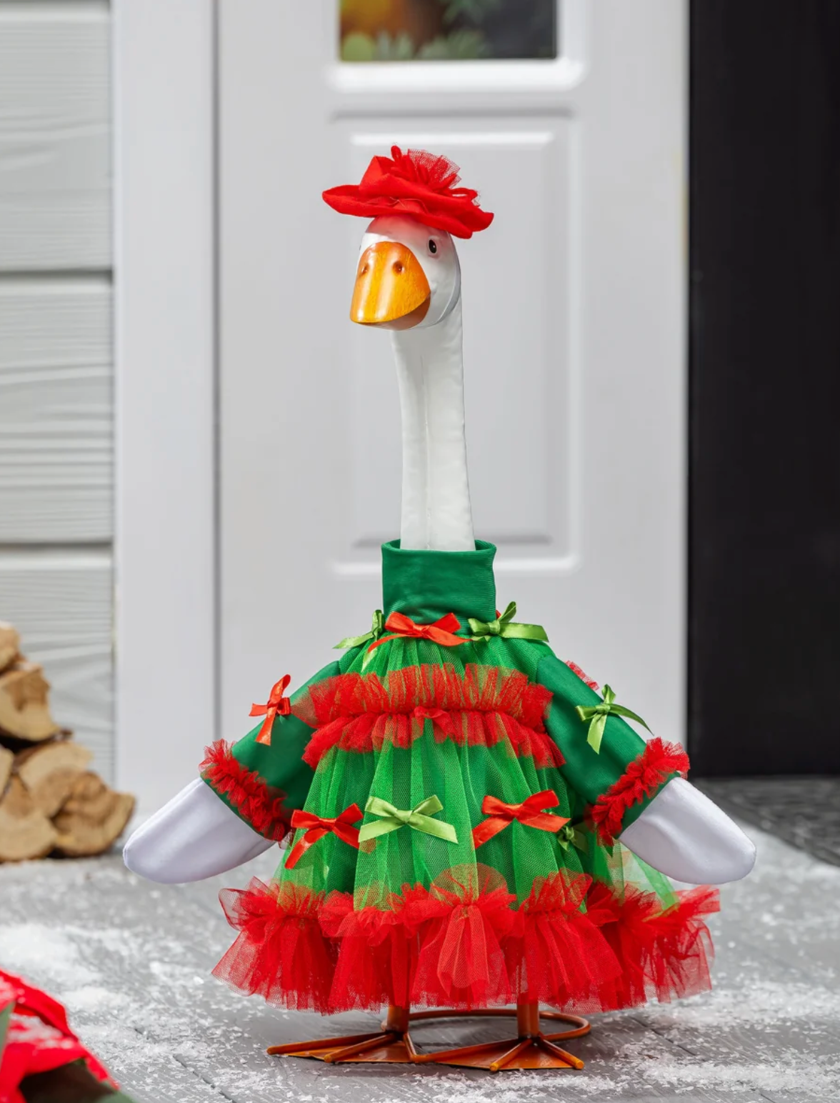 Giddy the Goose Outfit, Bows