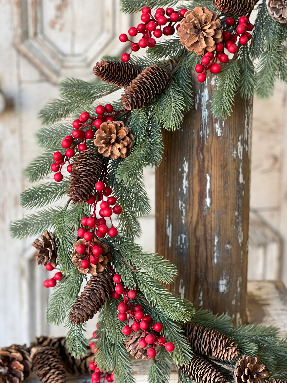 Tundra Berry 5' Garland