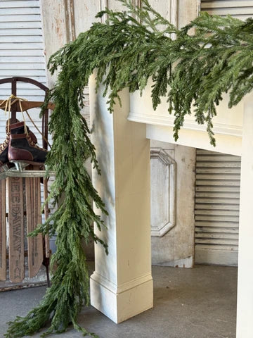 9' Greenwood Valley Garland