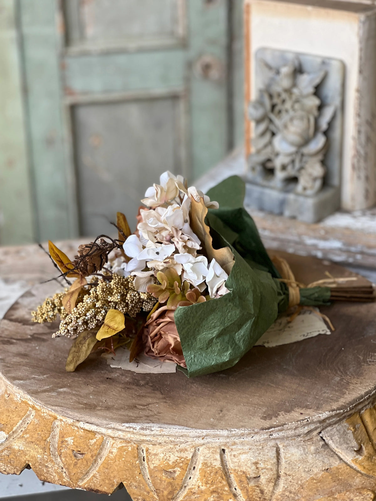 Heirloom Florentine 14" Bouquet