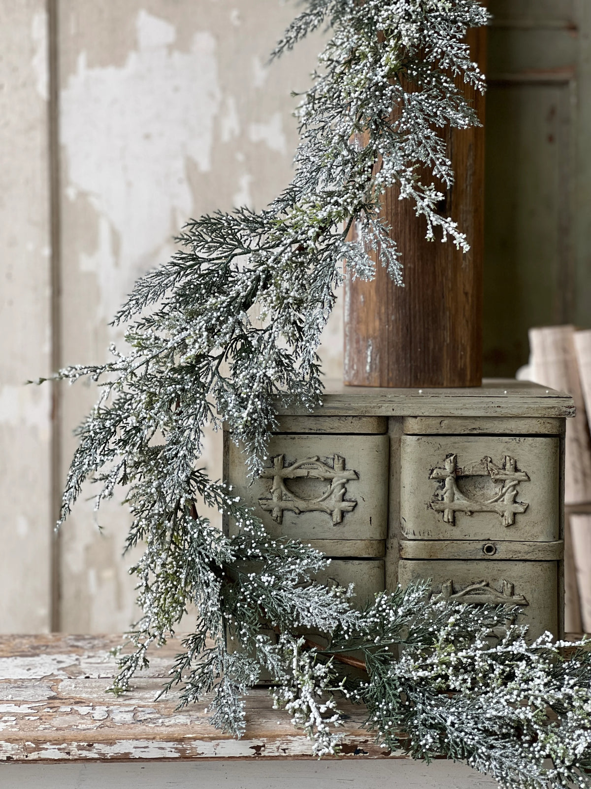 Constellation Juniper 6' Garland