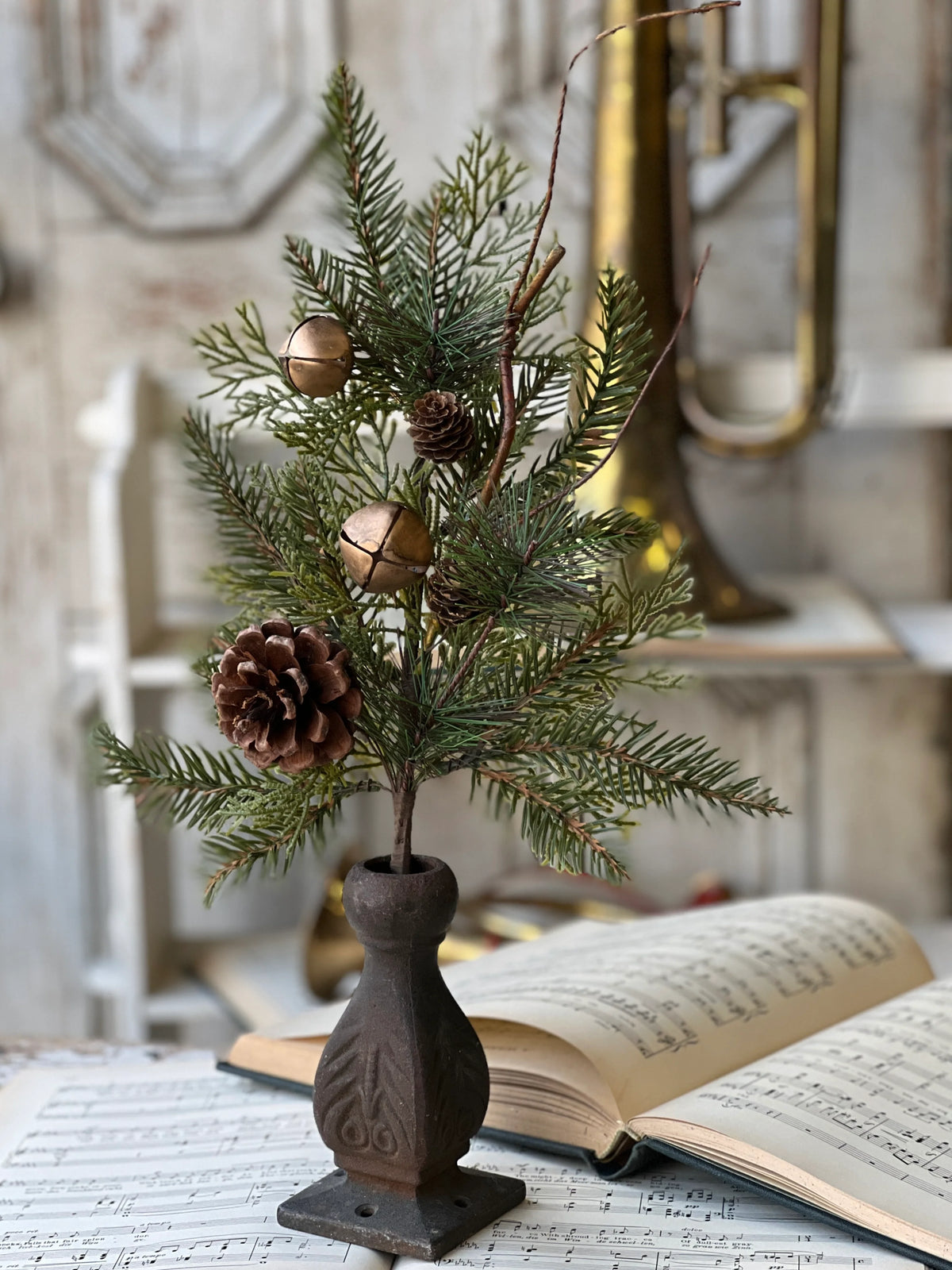 Verdant Medley 18" Pick