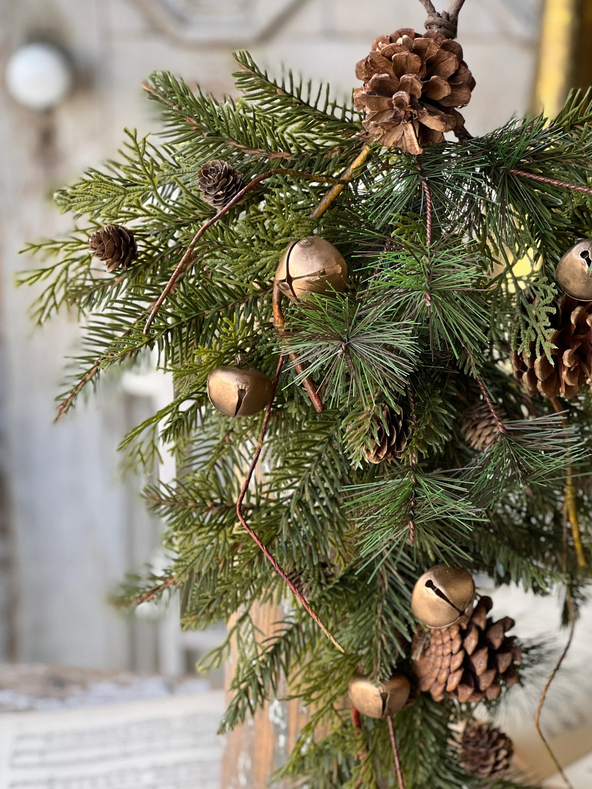 Verdant Medley 24" Drop