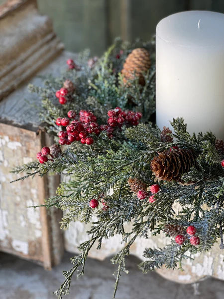 Divinity Berry Cedar 18" Candle Ring