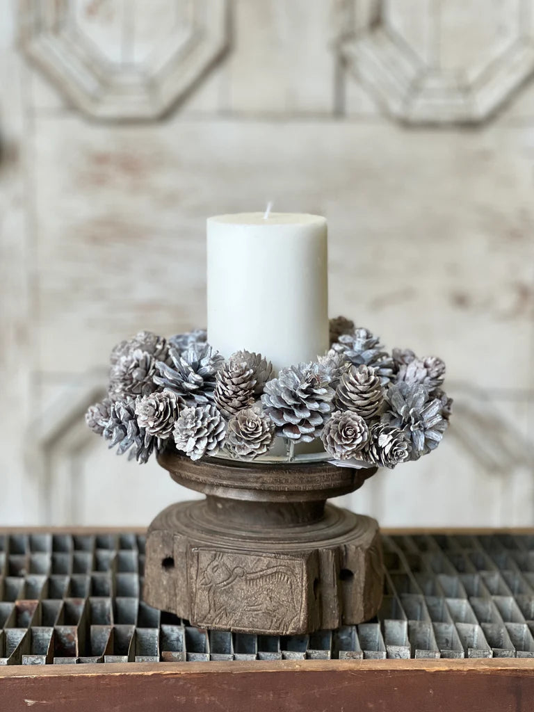 4" Frosted Cluster Cone Candle Ring