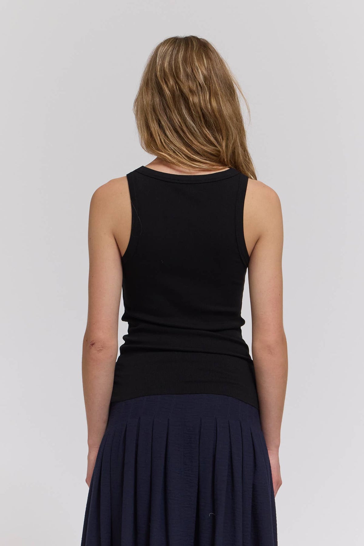 BIINDING TANK TOP