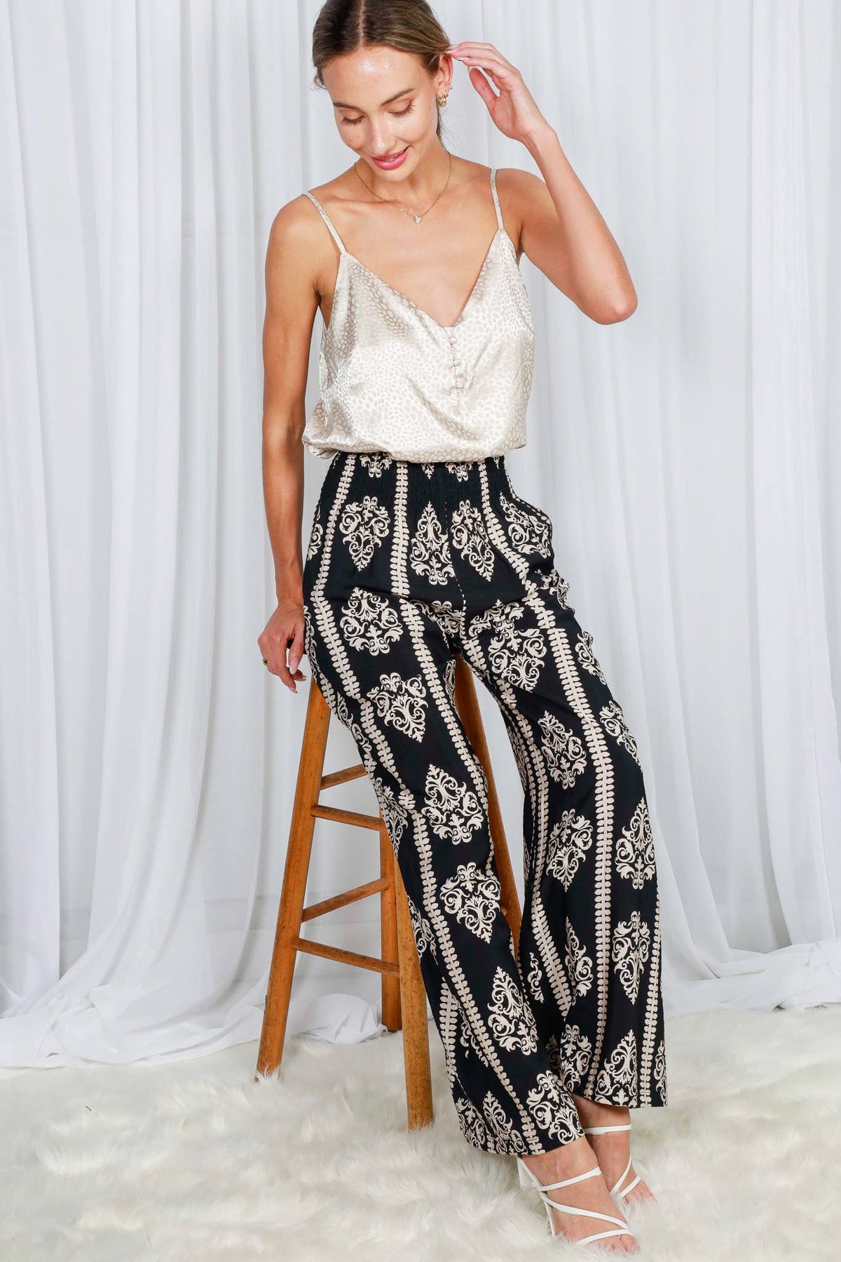 Geo Printed Wide Leg Woven Pants VP81443E