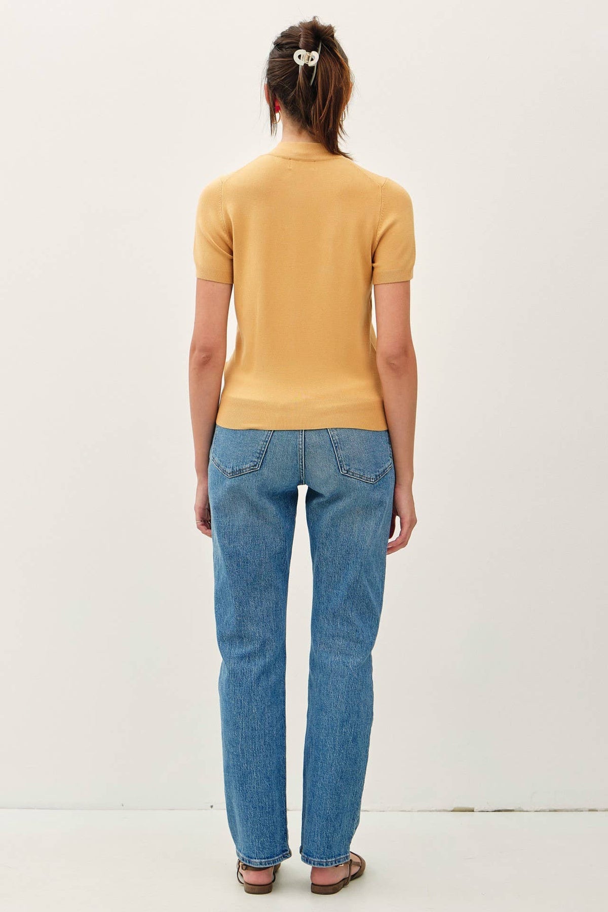 SHORT SLEEVE MOCK NECK SWEATER