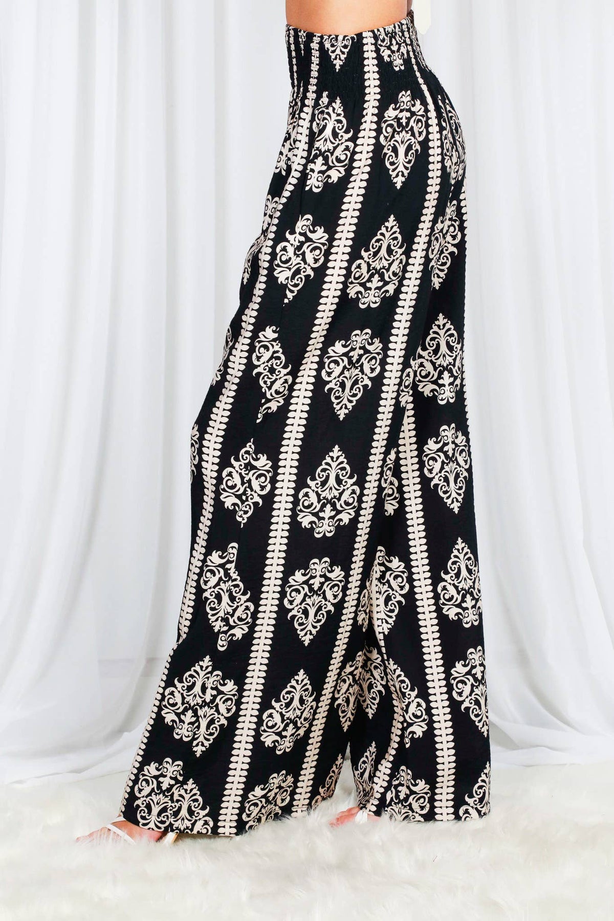 Geo Printed Wide Leg Woven Pants VP81443E