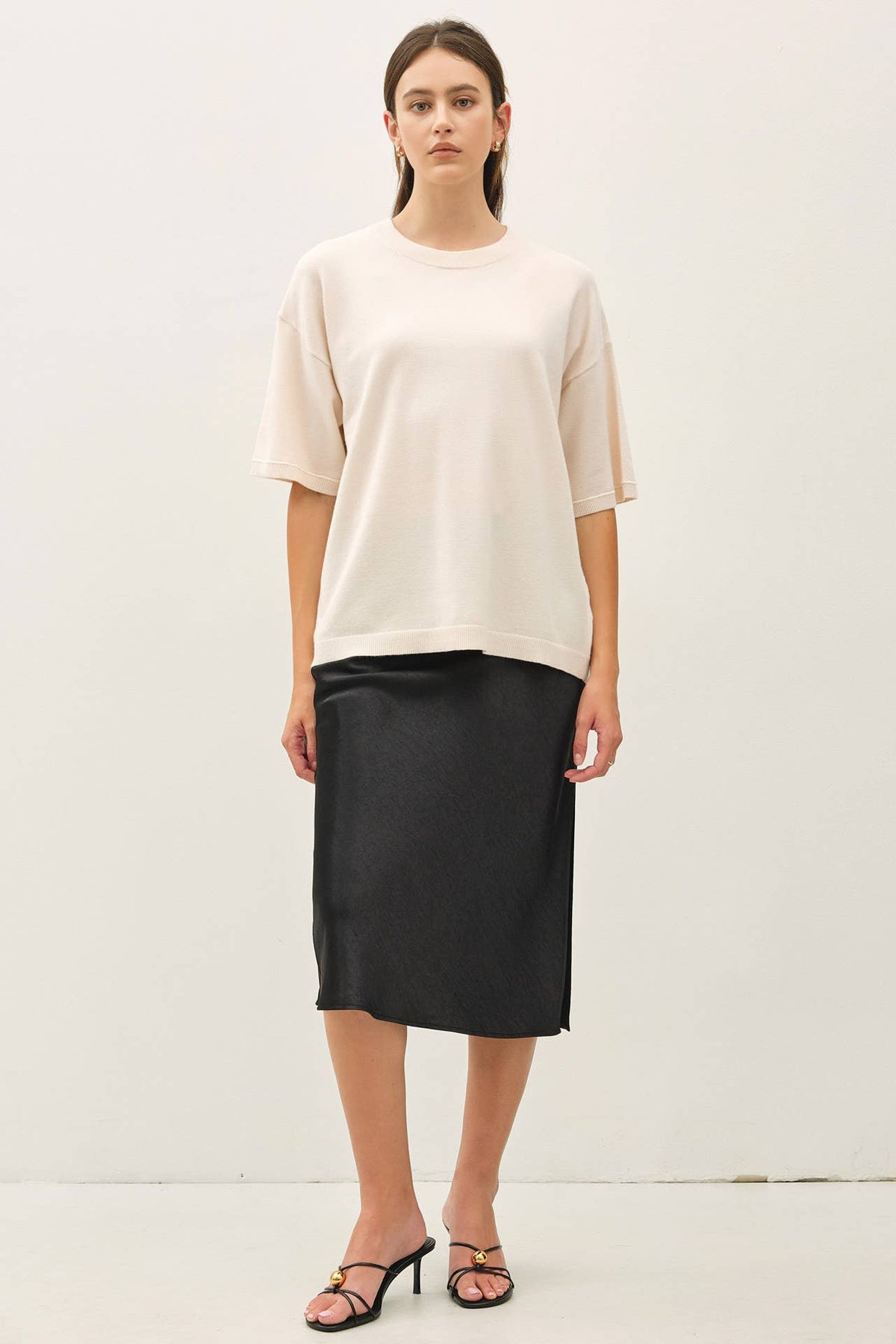 BOXY FIT HALF SLEEVE CREWNECK SWEATER
