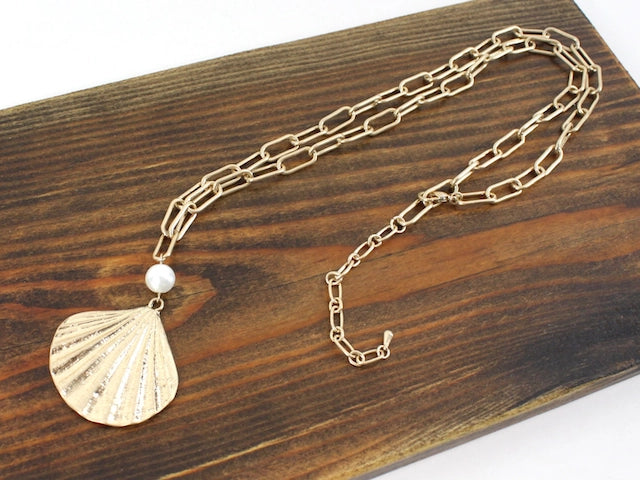 Seashell Pendant Long Chain Link Necklace