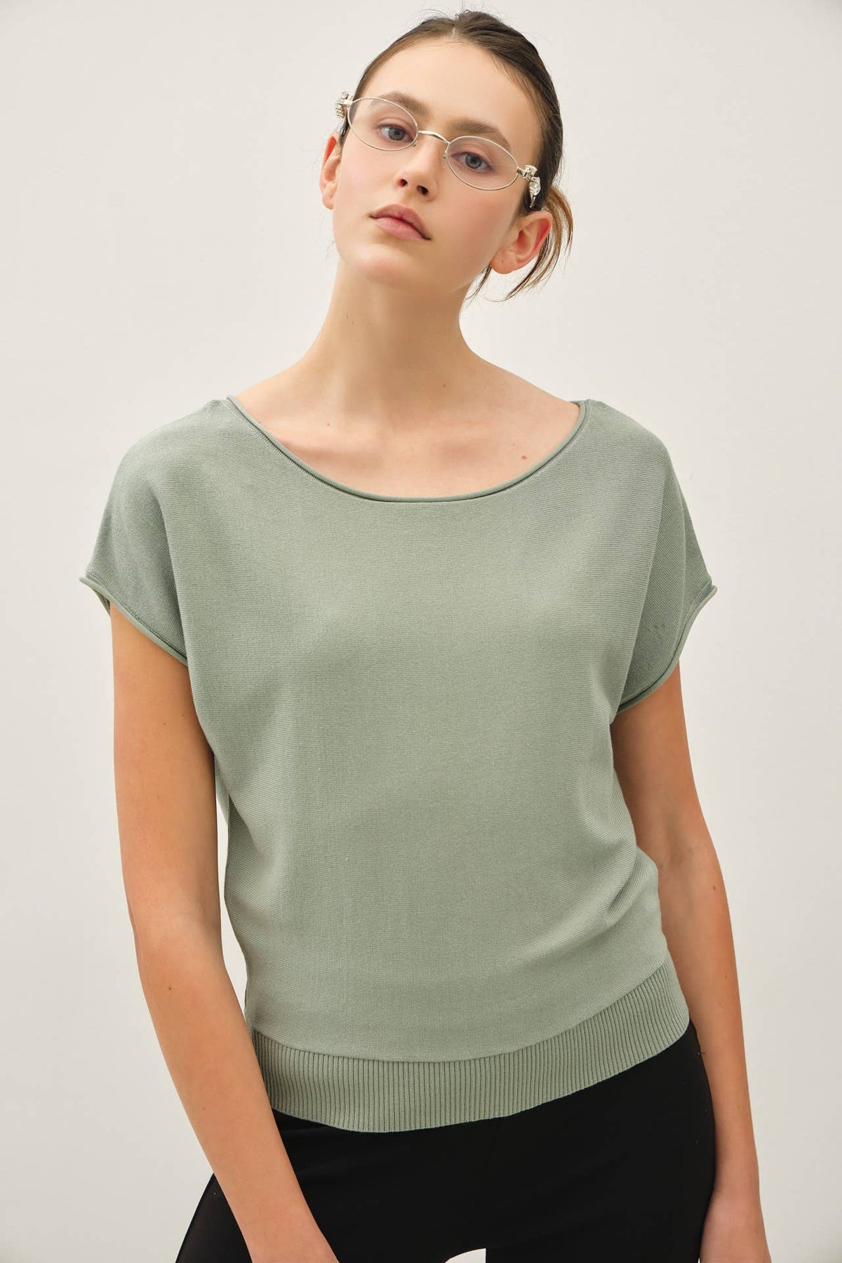 BOAT NECK CAP SLEEVE FINE SWEATER TOP