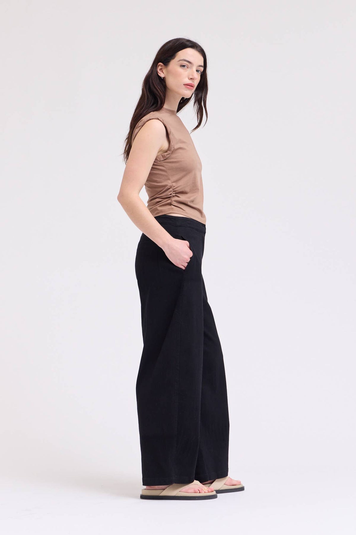  TWIST DETAIL COTTON SLEEVELESS TOP