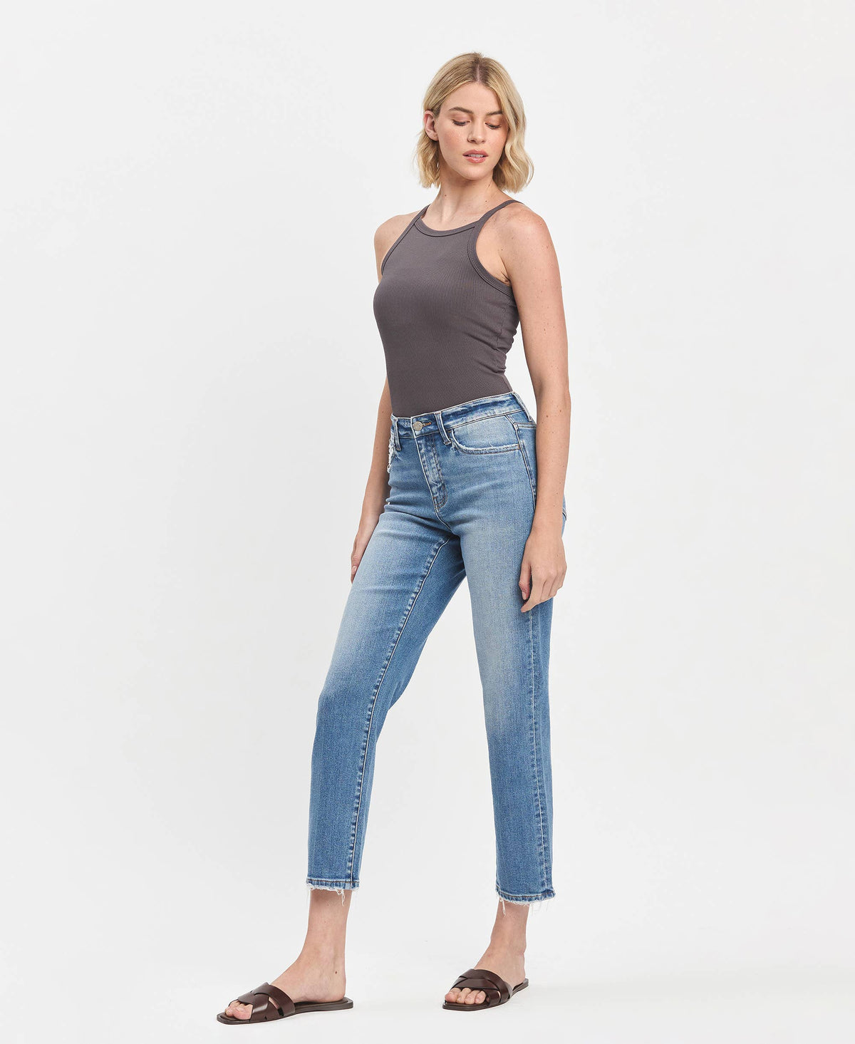 HIGH RISE TAPERED STRAIGHT JEANS T6420