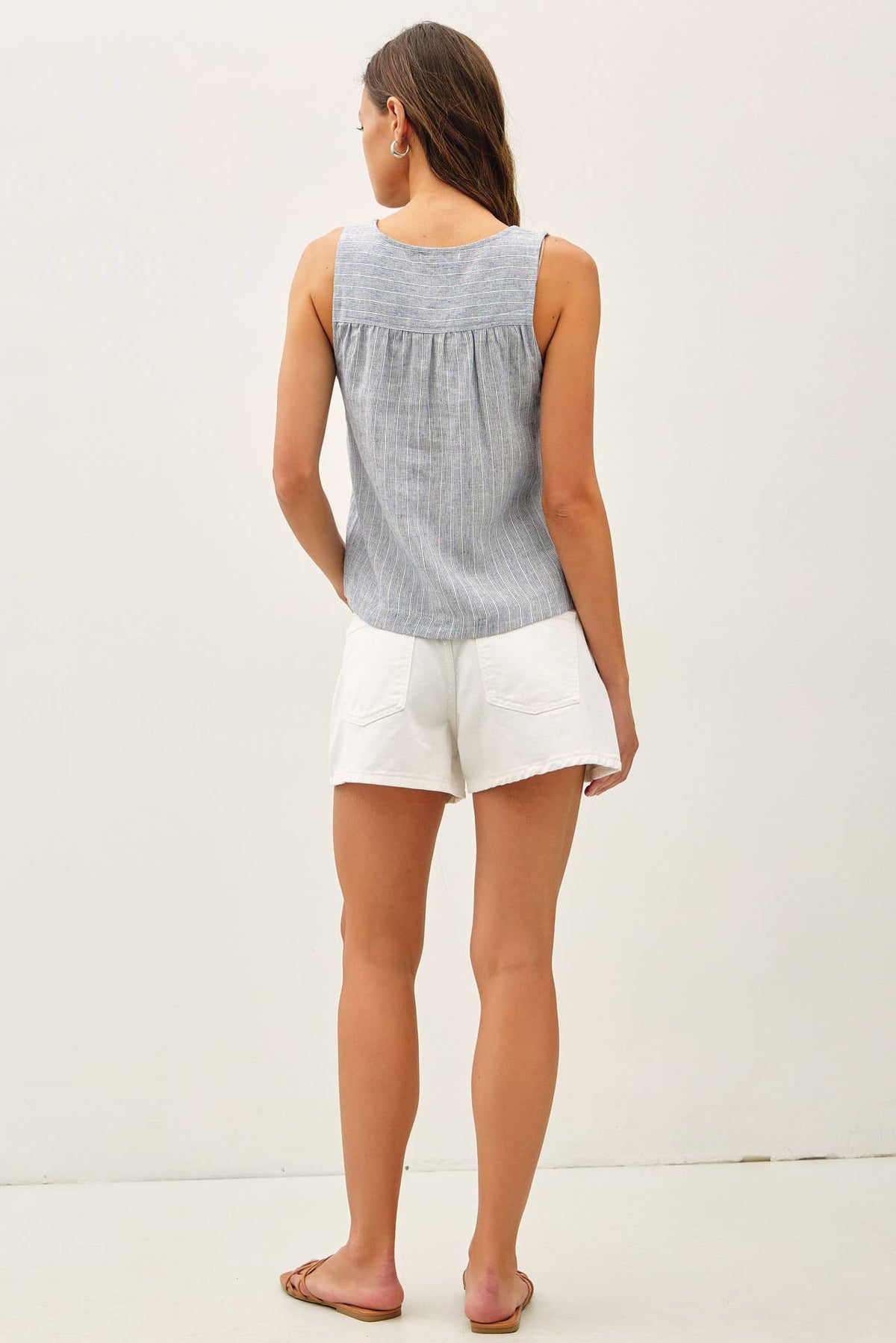 LINEN BLENDED BOXY CROPPED HENLEY TANK