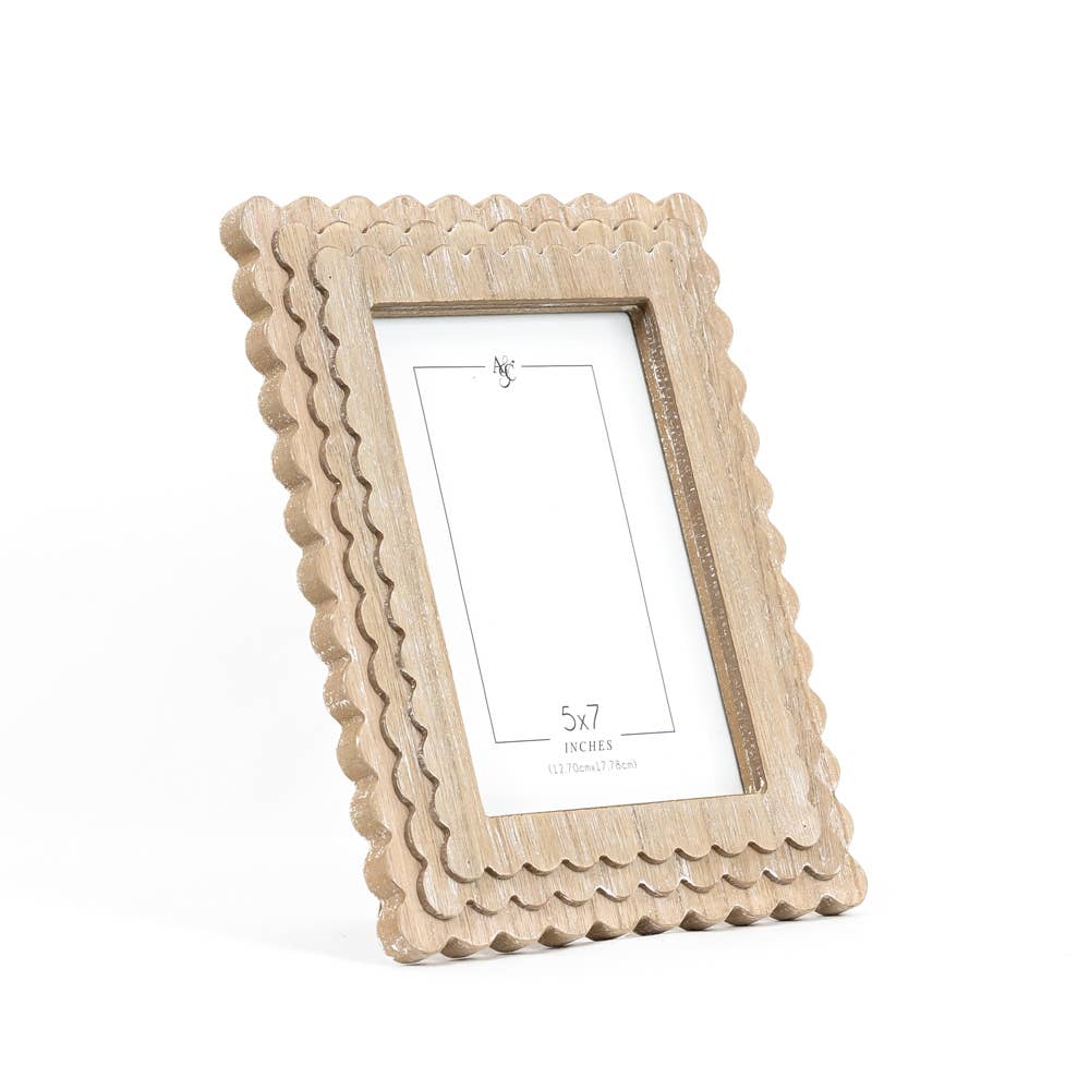 11845 - 8x10x1 wood photo frame (SCALLOP) ntrl (5x7) pic
