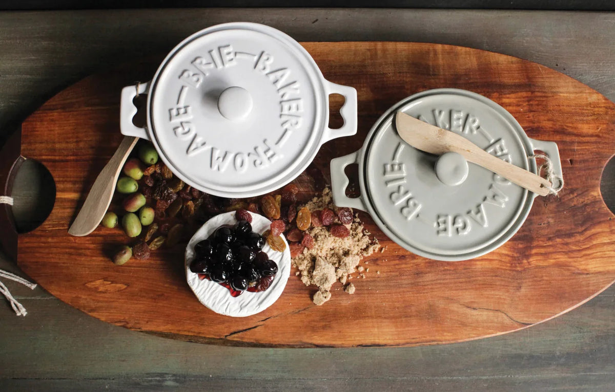 Brie Baker with Lid and Spreader