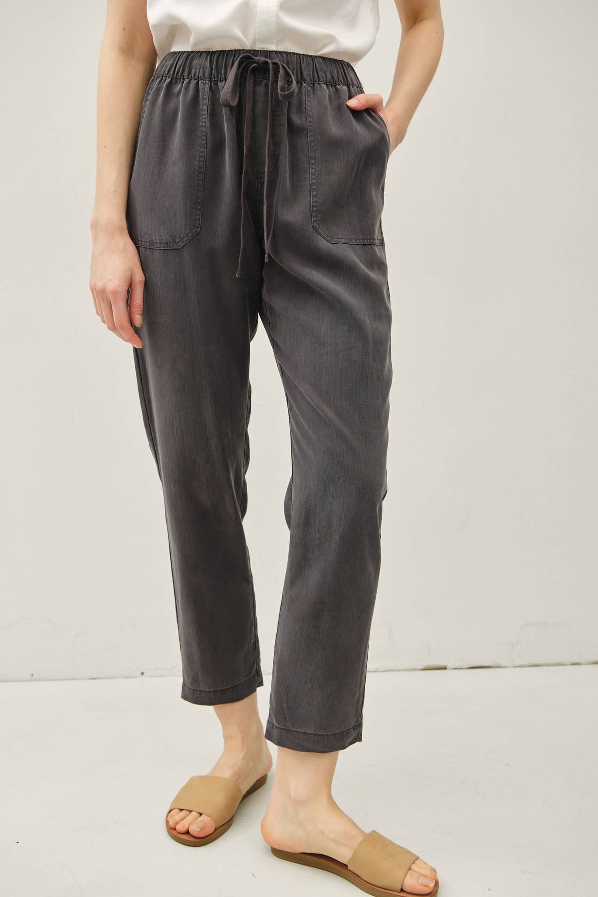 NEW COLOR -TENCEL TAPERED PANTS