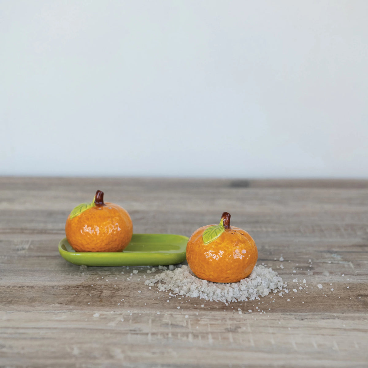 Clementine Shaped Salt and Pepper Shakers with Tray
