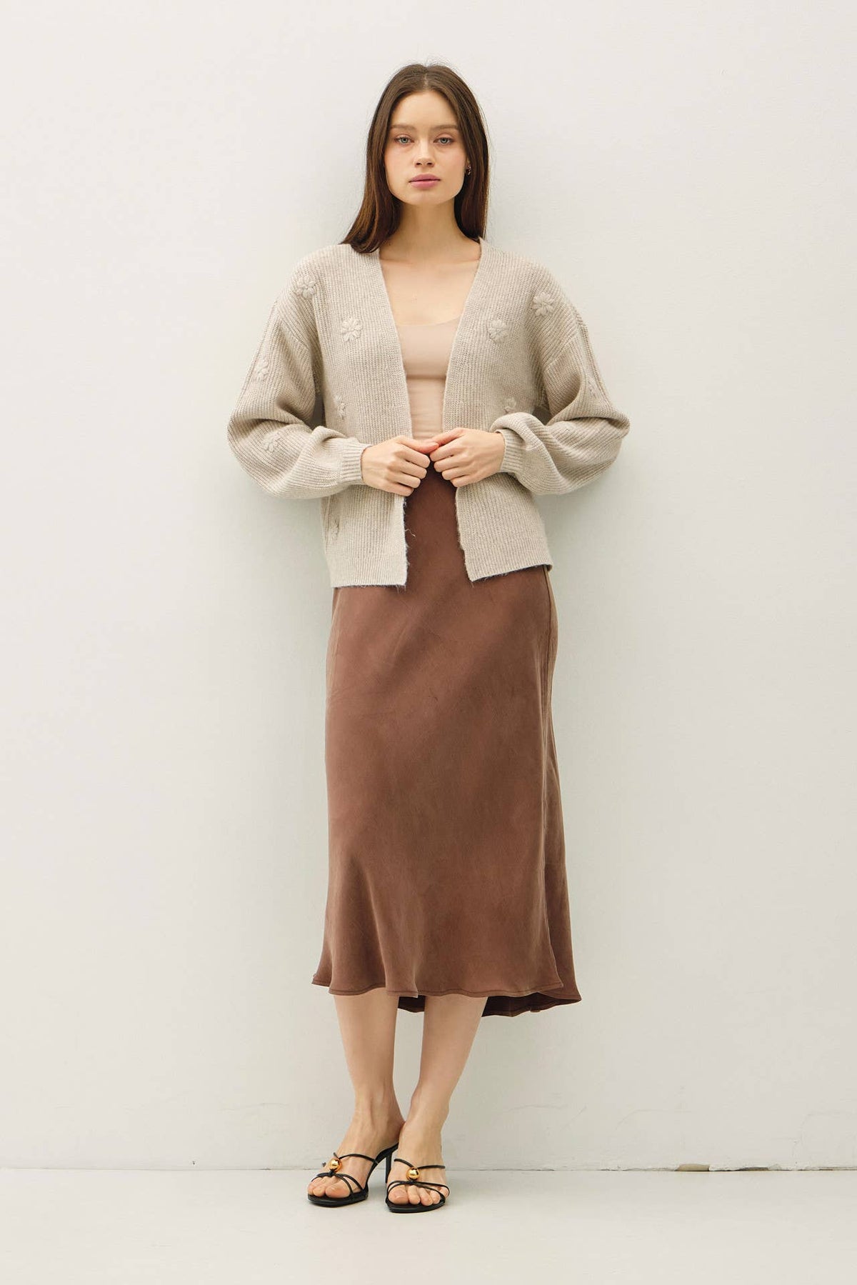 FLORAL APPLIQUES BLOOM OPEN SWEATER CARDIGAN