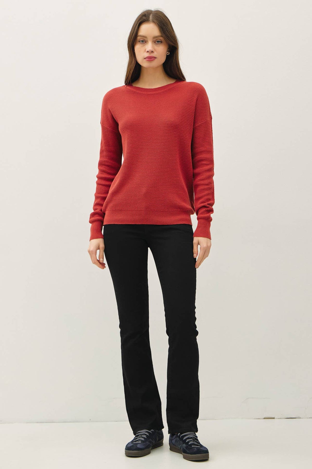 CLASSIC CREW NECK DROP SHOULDER RIBBED SWEATER