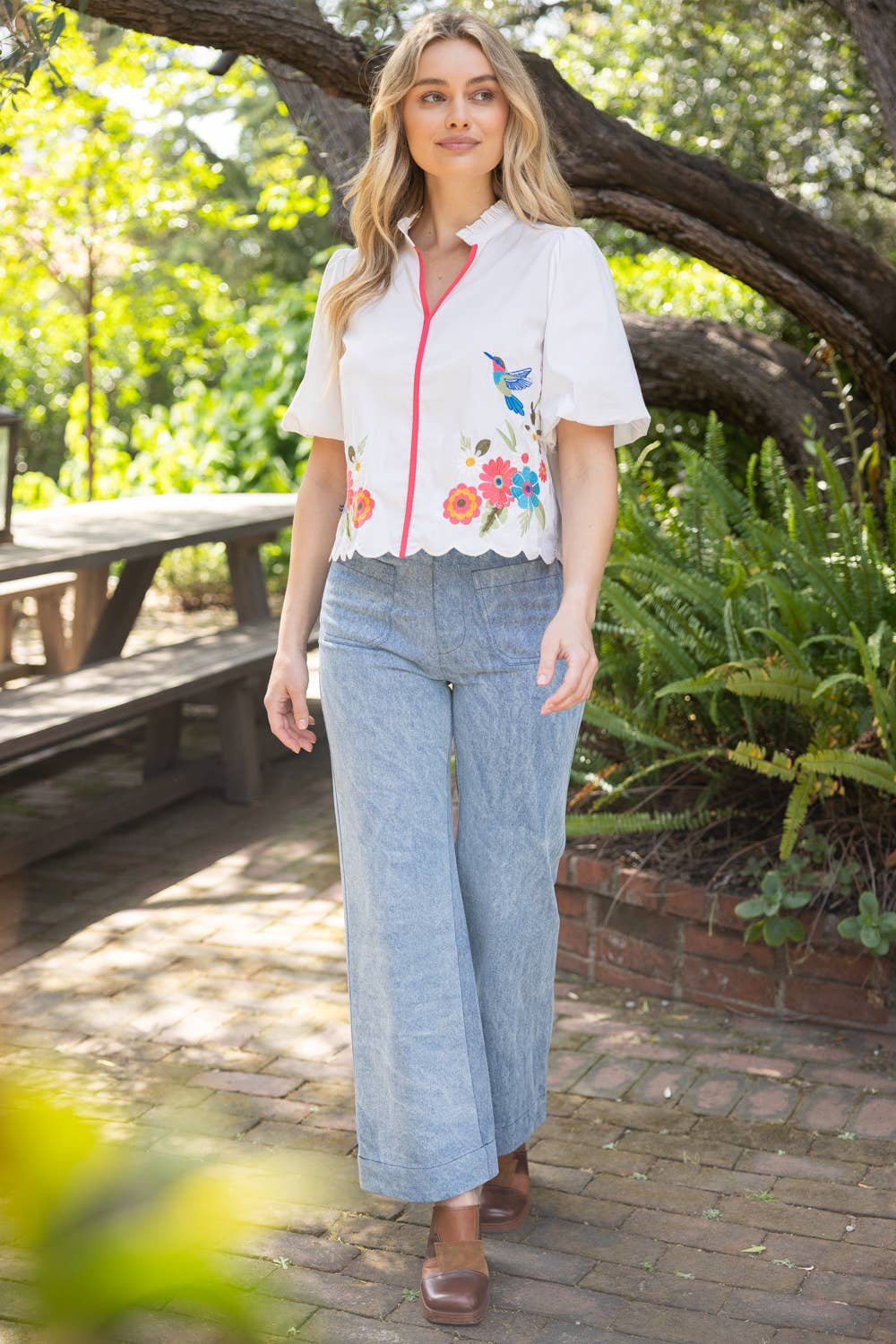 36952 Pipping Detail Floral Hummingbird Embroidered Top