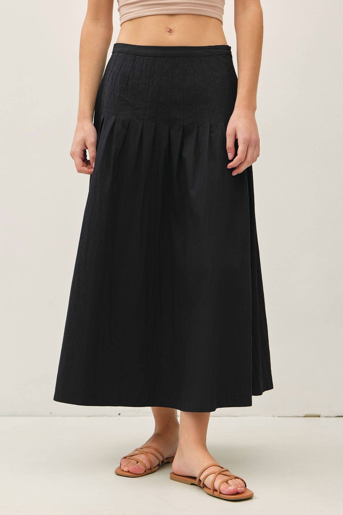 CRISP PLEATED MIDI SKIRT