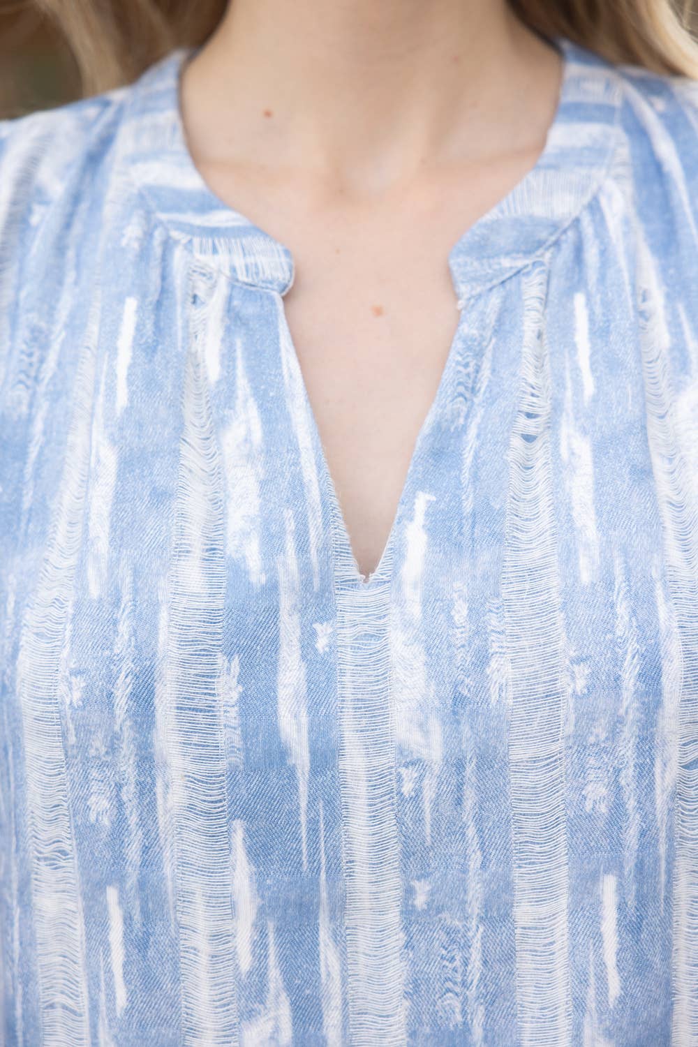 Cap Ruffle Sleeve with Fringe Detail Stripe Distressed
