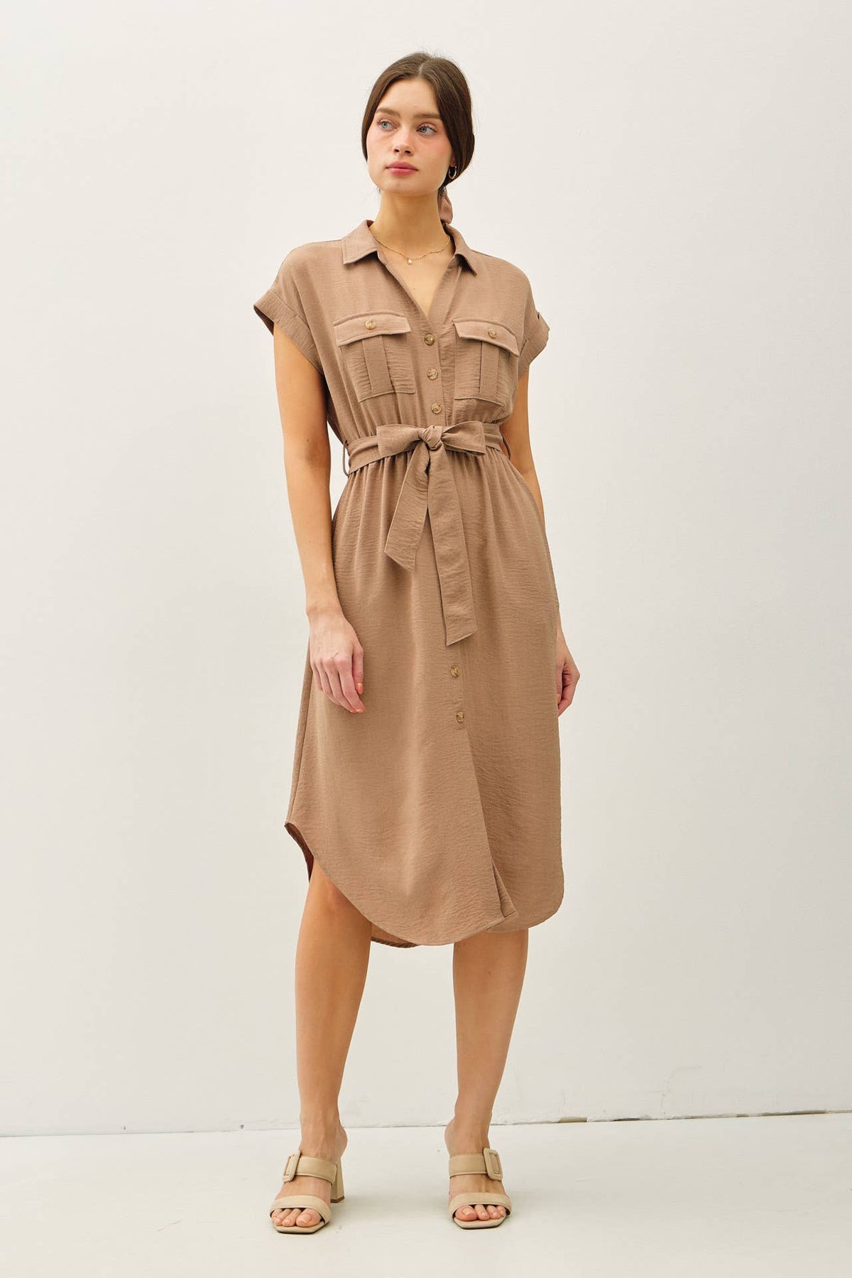 BUTTON UP SHORT SLEEVE MIDI DRESS W TIE