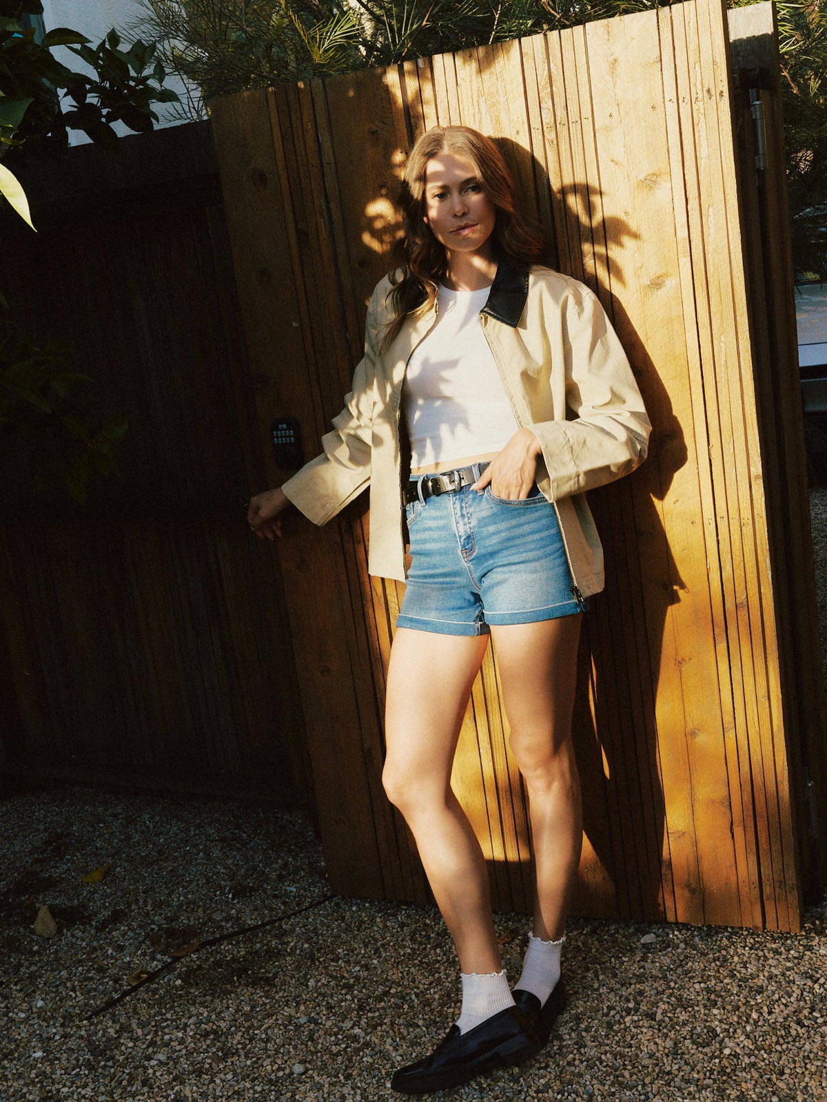 HIGH RISE SUPER SOFT CUFFED DENIM SHORTS V3843
