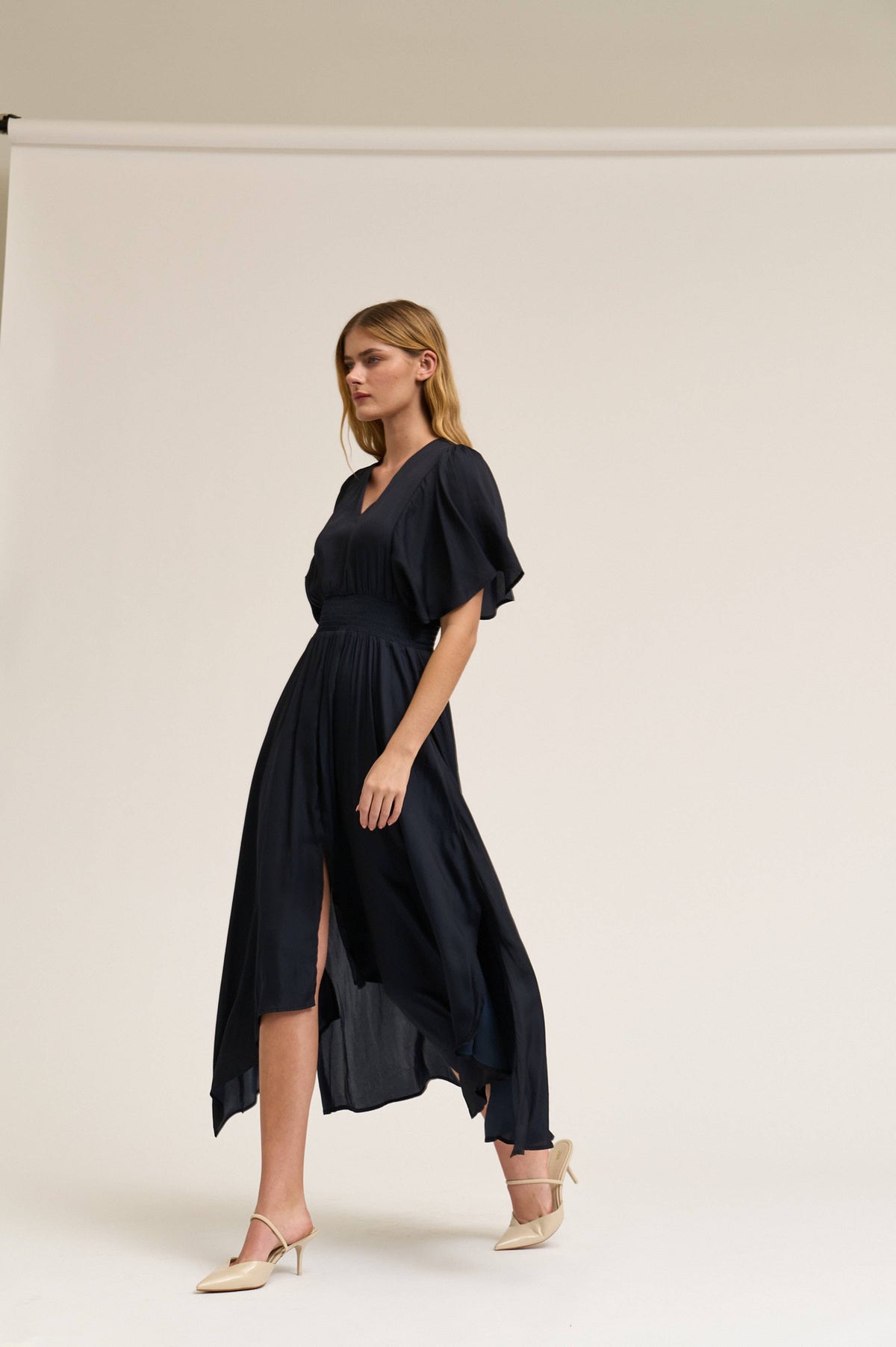  UNBALANCED SKIRT MAXI DRESS