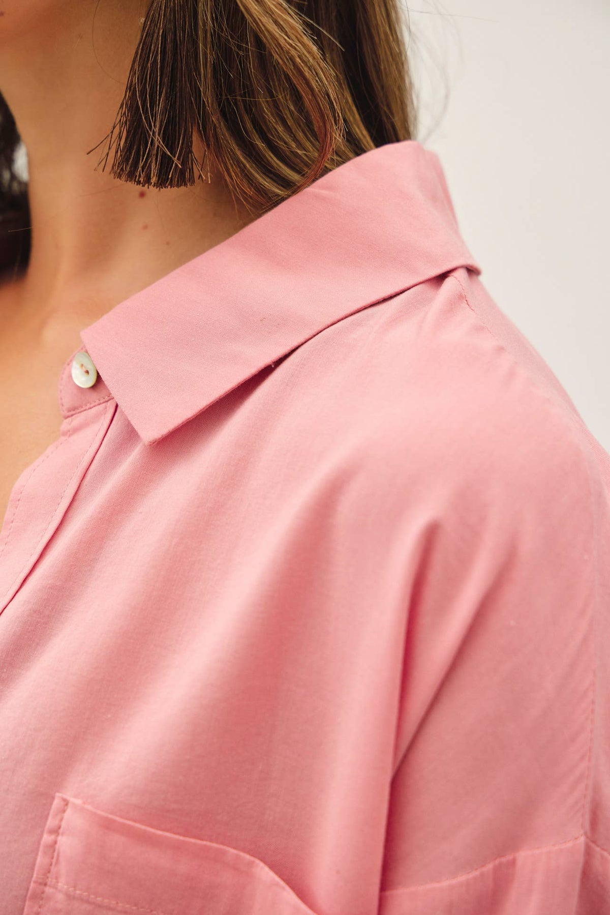 COTTON BLEND LIGHTWEIGHT OVERSIZED CLASSIC SHIRT