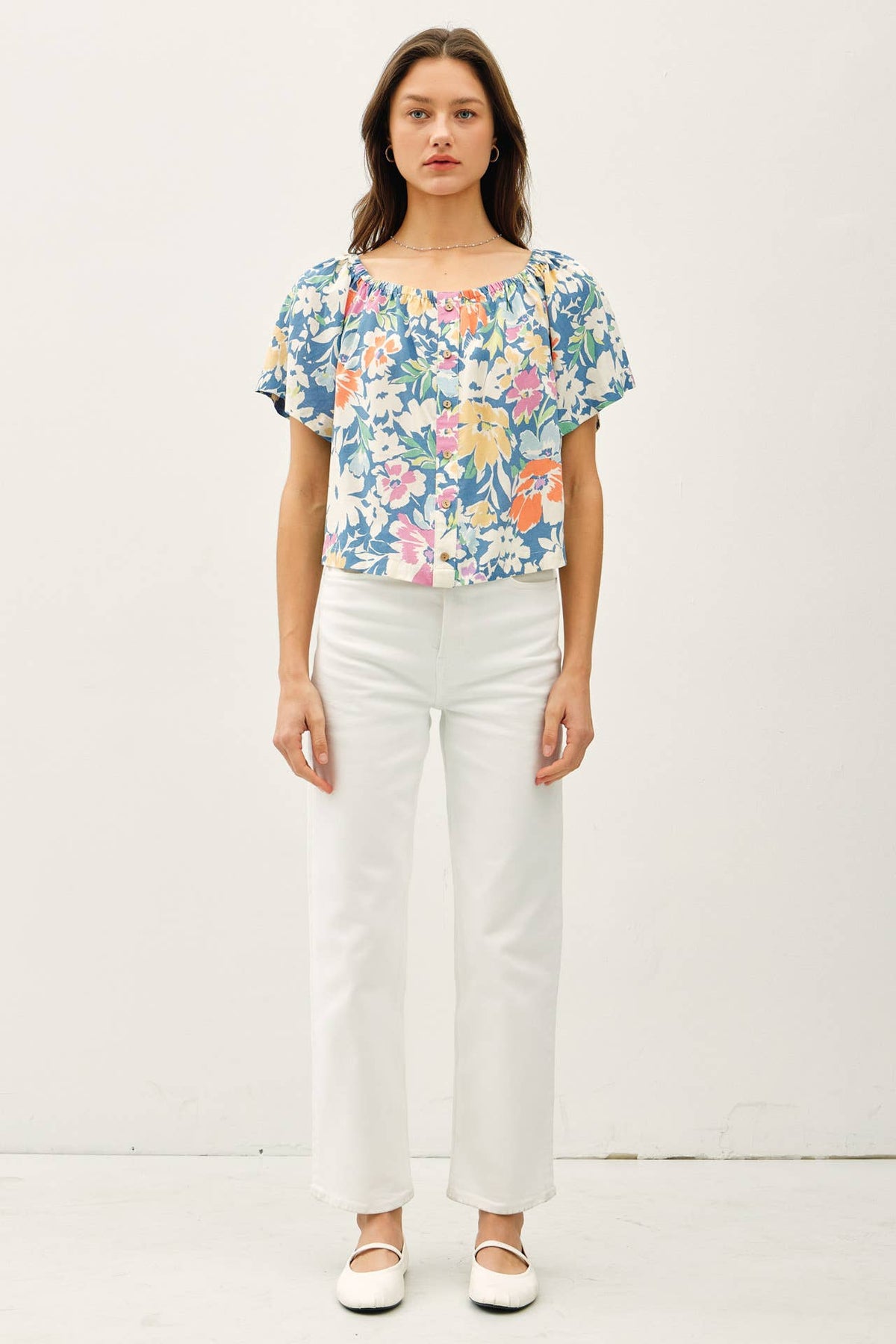 CROPPED SCOOP NECK FLORAL TOP