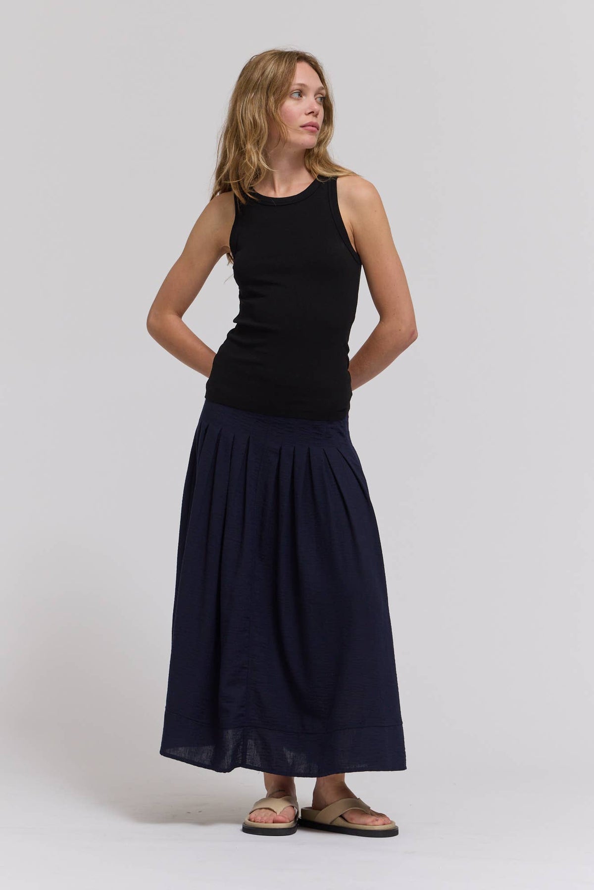 BIINDING TANK TOP