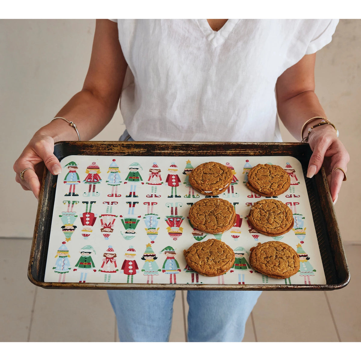 Silicone Non-Slip Baking Mat with Santa's Elves ©